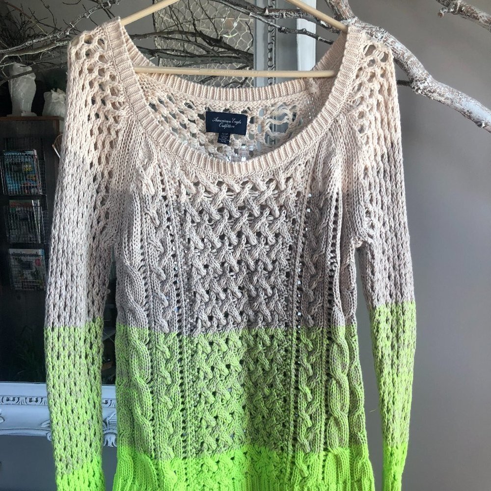AMERICAN EAGLE OUTFITTERS CABLE KNIT GREEN OMBRE SWEATER XS